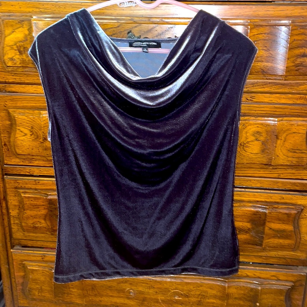Cowell neck by Jones New York